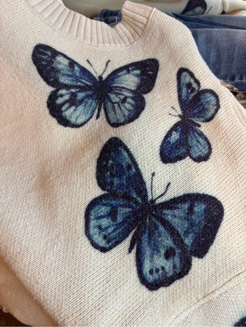 Butterfly Long Sleeve Crew Sweater-Cream with Blue Butterflies-Size Medium - Picture 12 of 13